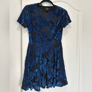 Forever 21 Black and Blue Floral Mini Dress